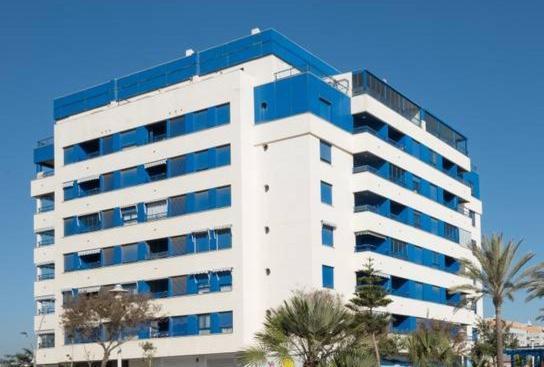Apartamento Piso Frente Al Mar Primera Linea De Playa En Con Parking Gratuito *